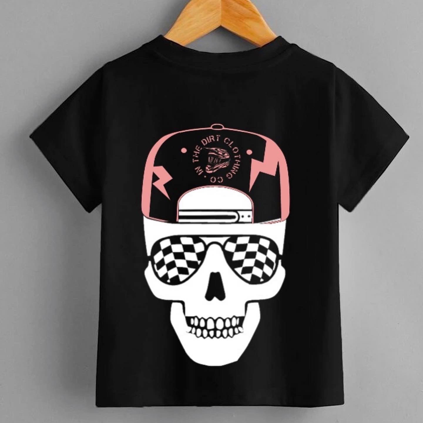SnapBack sid skull tee. READ DESCRIPTION.