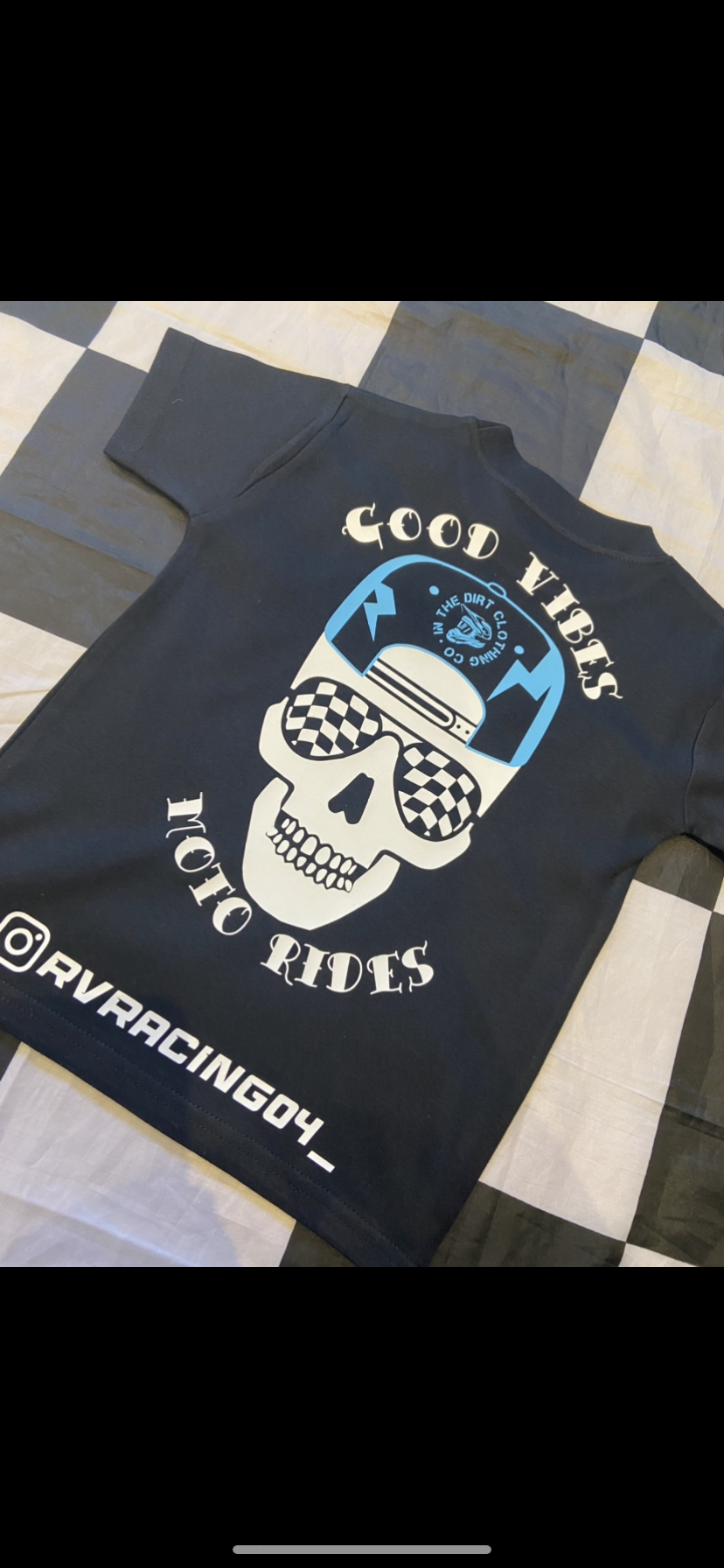 SnapBack sid skull tee. READ DESCRIPTION.